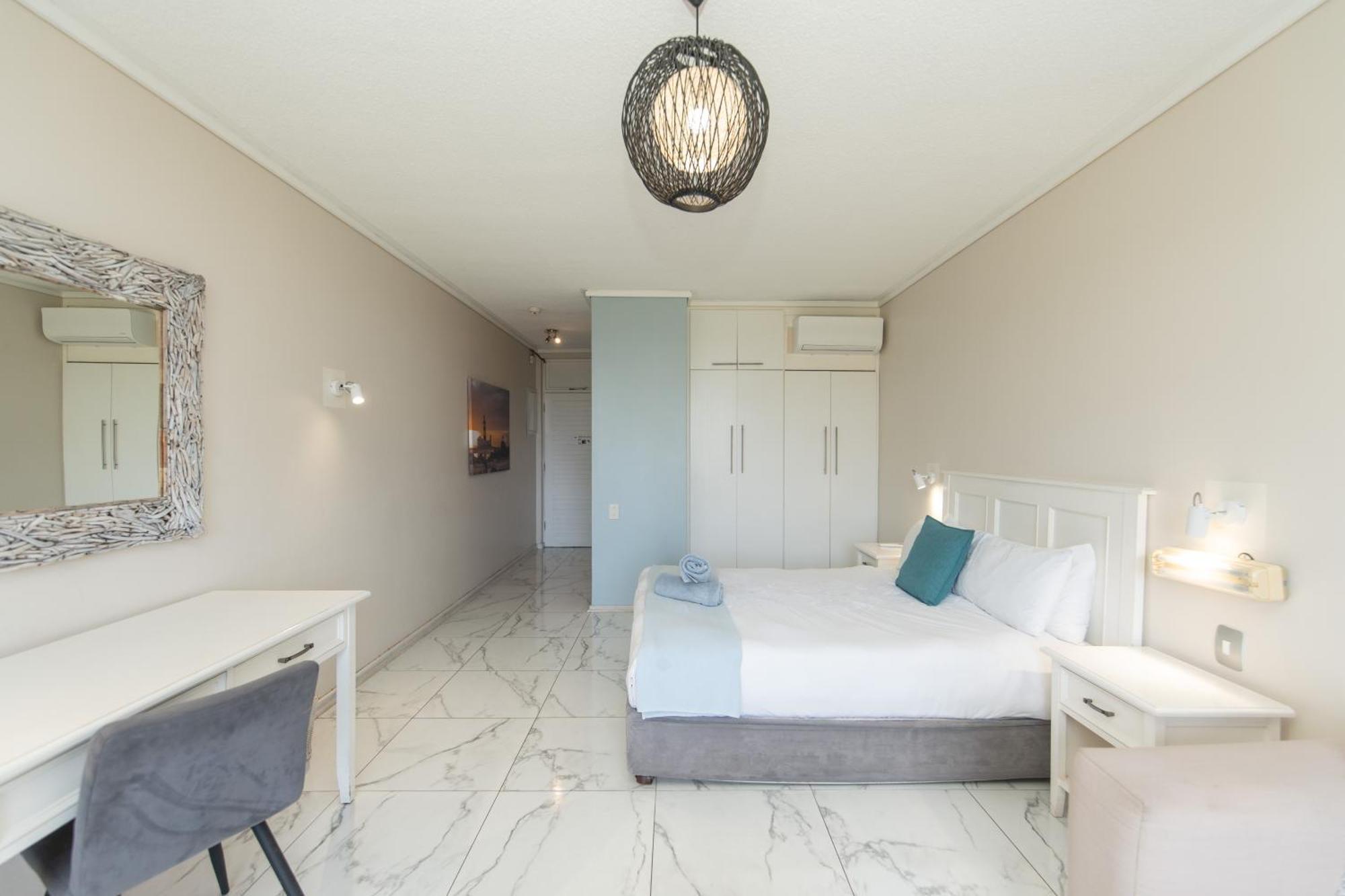 157 Brookes Hill Suites Near The Beach Port Elizabeth Exterior foto