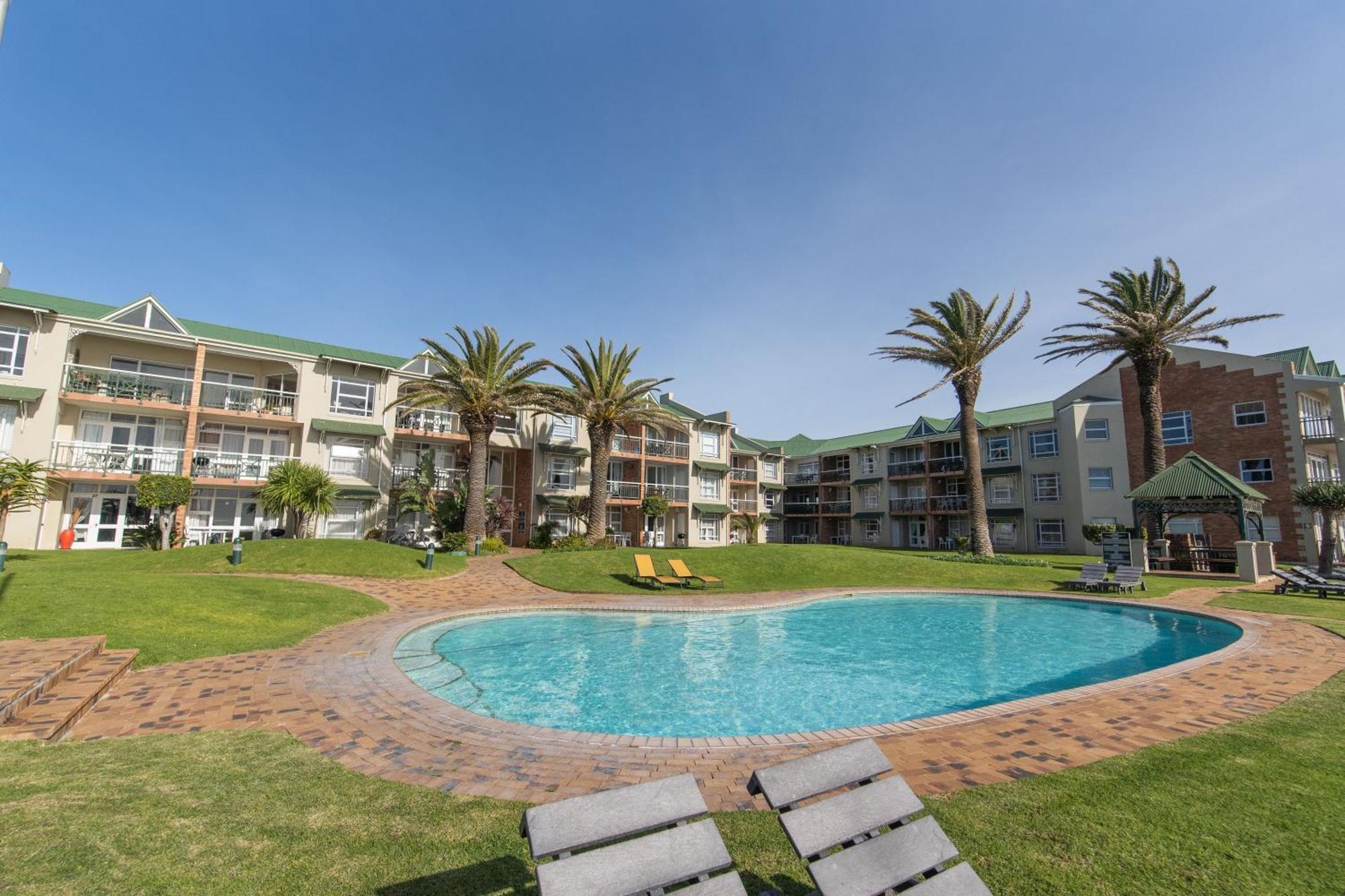 157 Brookes Hill Suites Near The Beach Port Elizabeth Exterior foto